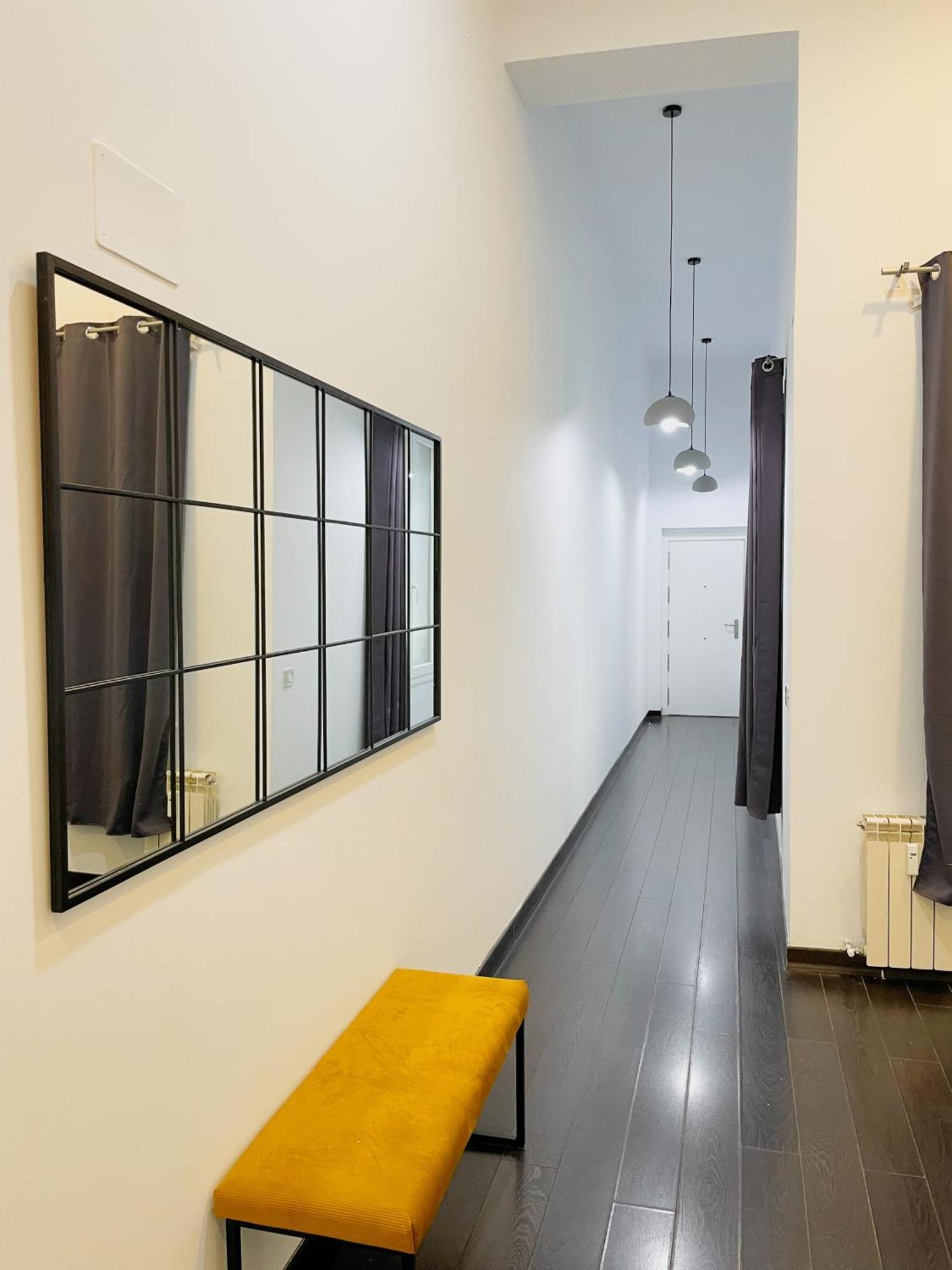 Carretas Duplex Exterior Derecha Daire Madrid Dış mekan fotoğraf
