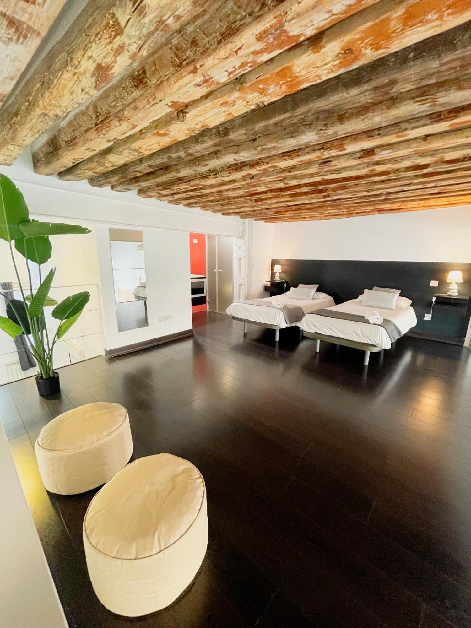Carretas Duplex Exterior Derecha Daire Madrid Dış mekan fotoğraf
